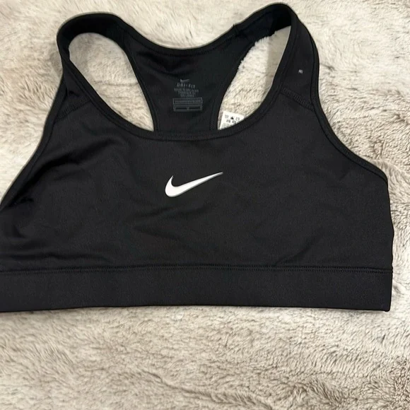 Nike sports bra - Picture 1 of 2